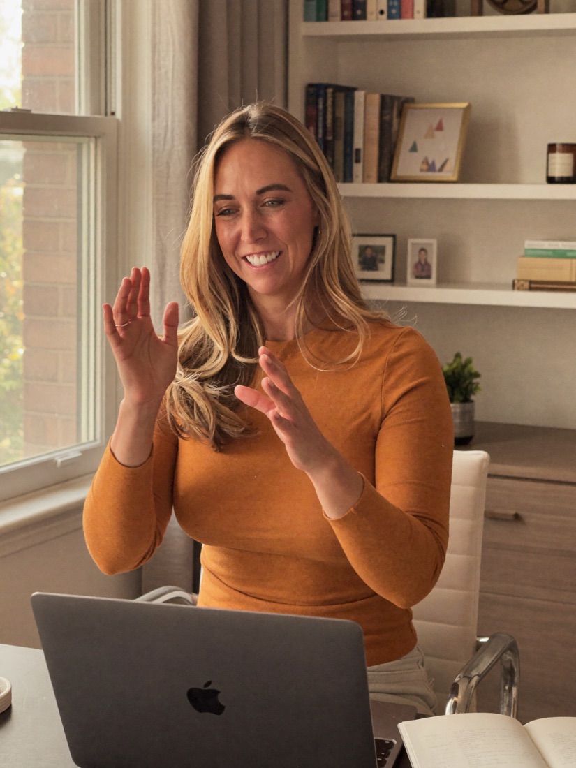 AI lifestyle photo of Jam at her desk